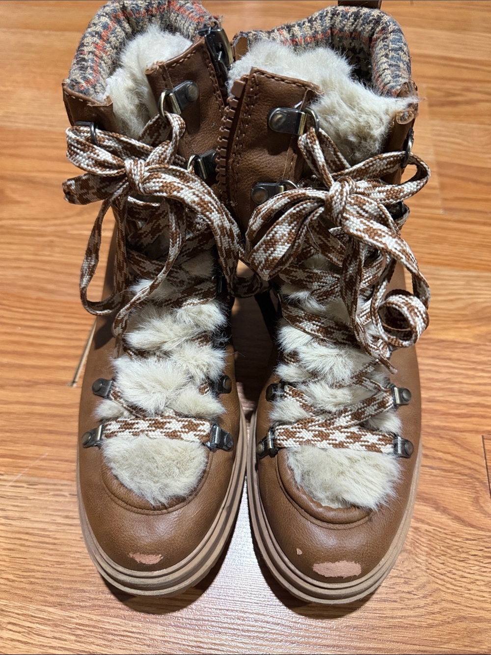 Women’s Brown Faux-Fur Lace-Up Winter Boots